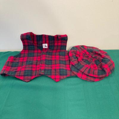 LOT 66: L. H. Kemper Code of Arms / Family Crest Artwork, Scottish Wool Golf Hats, Therese Children's Vest / Hat, WJ Family Castle...