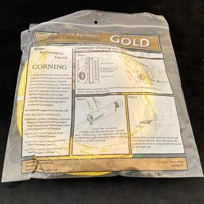 LOT 70: Vintage PhoneMate Telephone / Answering Machine 7050, Component Video Cables, Sennheiser Audioport and Corning Cable Systems...