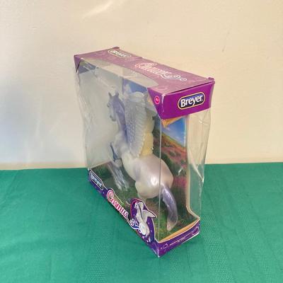 LOT 71: Breyer Toys - Classics Barn No. 720650 in Original Box and Cosmus Pegasus