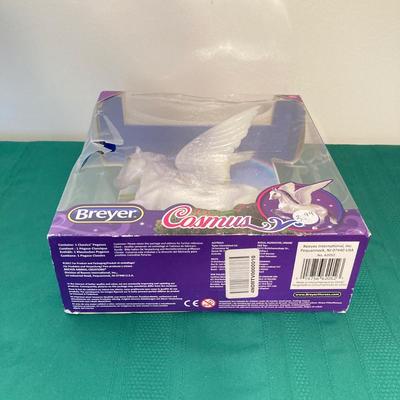 LOT 71: Breyer Toys - Classics Barn No. 720650 in Original Box and Cosmus Pegasus