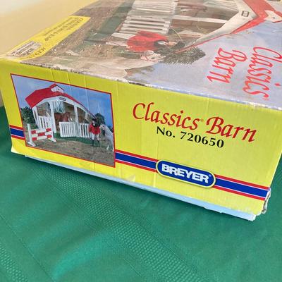 LOT 71: Breyer Toys - Classics Barn No. 720650 in Original Box and Cosmus Pegasus