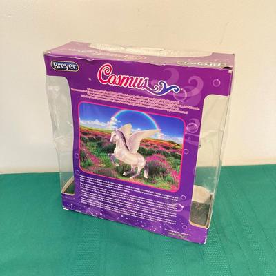 LOT 71: Breyer Toys - Classics Barn No. 720650 in Original Box and Cosmus Pegasus