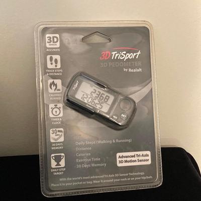 LOT 73: Fitness Collection - Basis Wrist Tracker, Garmin Forerunner 305, 3D TriSport Pedometer by Realalt, Cycling Accessories (Seat,...