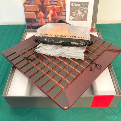 LOT 74: Toys, Games, Building Sets - Archiblocks Building Systems Greek Period, Fun with Kieroglyphs, Gigamic Quoridor and Guildcraft...