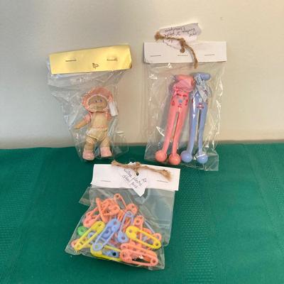 LOT 78: Sonic Control Dog in Original Box, Mattel Preschool Rail Runner, Walter Schlusselbund Key Chain with Miniature Cabbage Patch...