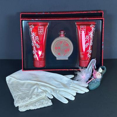 LOT 85: NIP Lucky Number 6 Gift Set, Beautiful Embroidered Elbow Length Bridal Gloves & Collector Shoes