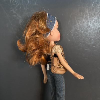 LOT 88: Vintage 2001 Bratz Dolls w/Accessories