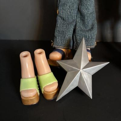 LOT 88: Vintage 2001 Bratz Dolls w/Accessories