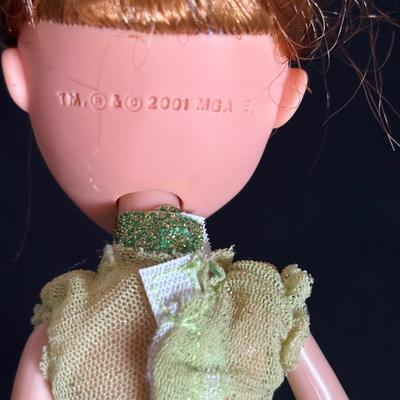 LOT 89: Vintage 2001 Bratz Dolls w/Accessories