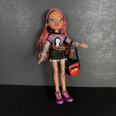 LOT 90: Vintage 2001 Bratz Dolls w/Accessories