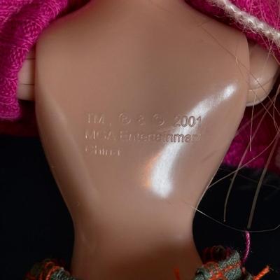 LOT 90: Vintage 2001 Bratz Dolls w/Accessories