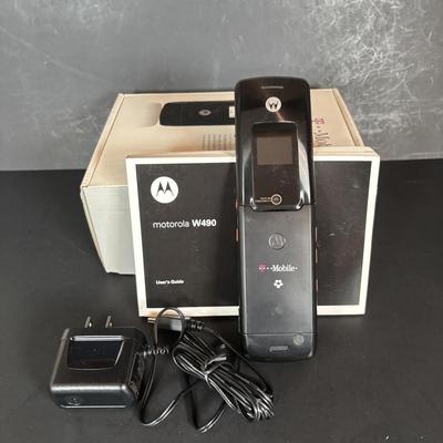 LOT 95: Vintage Motorola W490 Flip Phones
