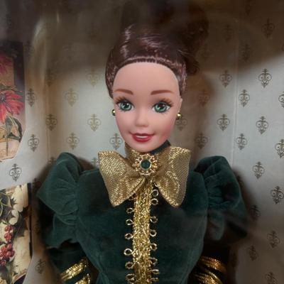 LOT 100: Barbie Classique Collection Fashion - Benefit Ball & Yuletide Romance Barbie