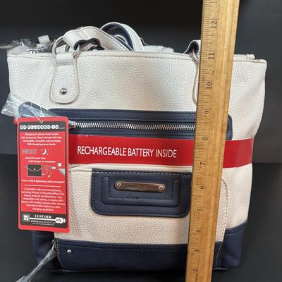 LOT 101: New w/Tags Stone Mountain Leather Plugged in Pebble Tote Bone/Black & Bone/Blue
