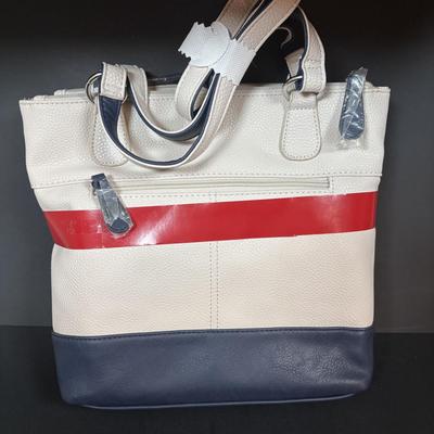 LOT 101: New w/Tags Stone Mountain Leather Plugged in Pebble Tote Bone/Black & Bone/Blue