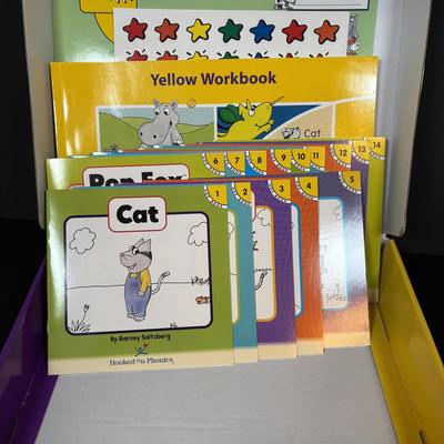 LOT 107: Hooked on Phonics K-1st Grade & Cubo Wooden Rainbow Toy