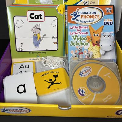 LOT 107: Hooked on Phonics K-1st Grade & Cubo Wooden Rainbow Toy