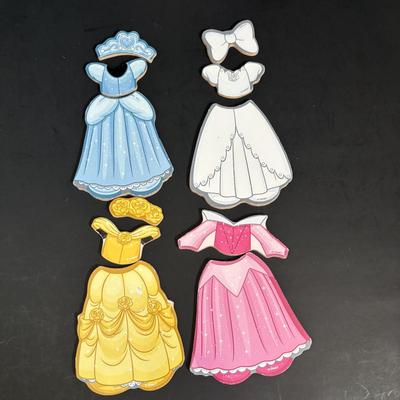 LOT 111: Vintage Mickey Mouse Suitcase & Magnetic Minnie Mouse Dress-Up