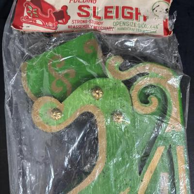 LOT 117: Vintage Christmas: Clamp-on Metal Ice Skates, REAL Tinsel, Red Cellophane Christmas Wreaths w/Electric Candles, Foil/Tinsel...