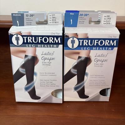 LOT 120: Truform Leg Health Knee High Stockings