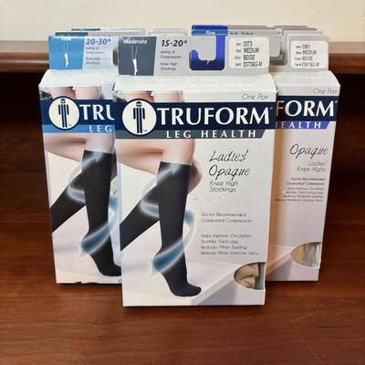 LOT 120: Truform Leg Health Knee High Stockings