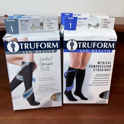 LOT 121: Truform Leg Health Medical Compression Stockings & Knee-High Stockings