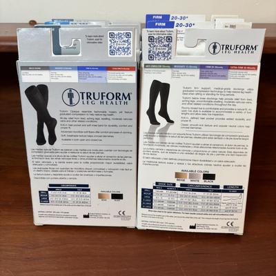 LOT 121: Truform Leg Health Medical Compression Stockings & Knee-High Stockings