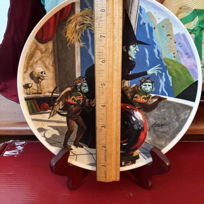 LOT 122: Lenox Christmas Princess Doll, Knowles China Wizard of Oz Collectors Plate and Madame Alexander Dolls