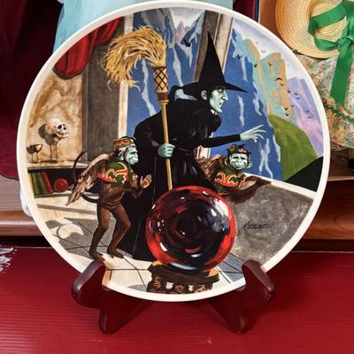 LOT 122: Lenox Christmas Princess Doll, Knowles China Wizard of Oz Collectors Plate and Madame Alexander Dolls