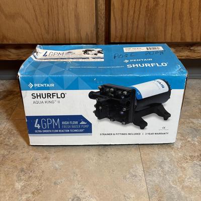 LOT 124: Pentair Shur Flo Aqua King II Fresh Water Pump