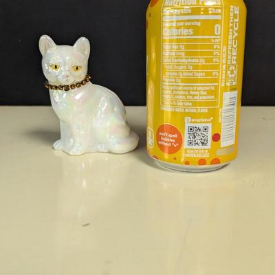 Vintage Fenton Glass Opalescent White Cat June Birthstone Signed T. Gaskins
