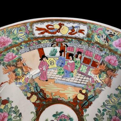 Chinese Export Famille Rose Medallion Bowl