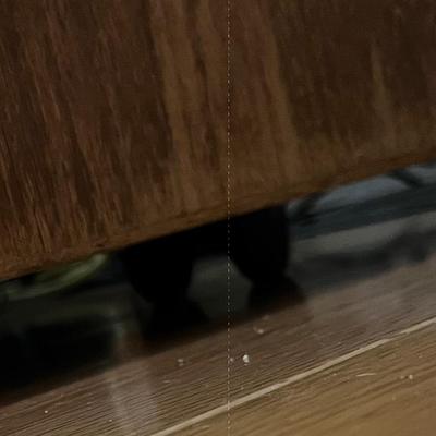 Thornwood Oak TV-Entertainment Center (O-BC)