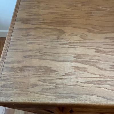 Thornwood Oak TV-Entertainment Center (O-BC)