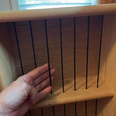 Thornwood Oak TV-Entertainment Center (O-BC)