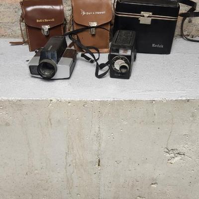 Sale Photo Thumbnail #118: Kodak XL33, Brownie Fun Saver, Bell and Howell 252, Bell and Howell one nine, and Kodak Electric 8