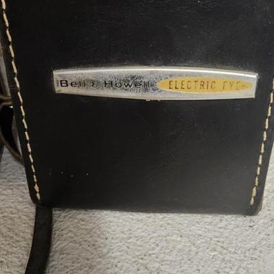 Sale Photo Thumbnail #152: Argoflex with Flash attachment, Pair of Dualflex II, a Kodak Dualflex ,Bell and Howell Electric Eye 127