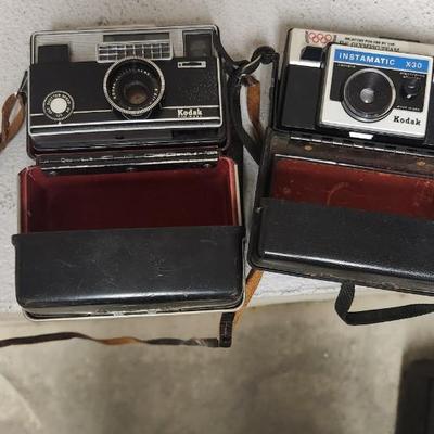 Sale Photo Thumbnail #264: 5 cameras