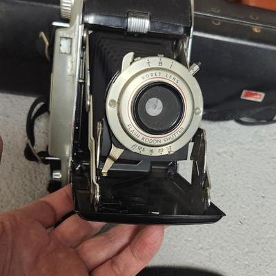 Sale Photo Thumbnail #263: 5 cameras