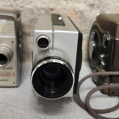 Sale Photo Thumbnail #289: Kodak Brownie, Kodak Brownie II, Medallion 8, Kodak M80 and a Revere 8