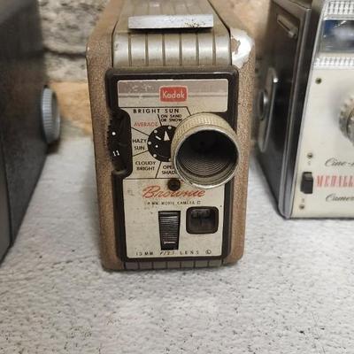 Sale Photo Thumbnail #287: Kodak Brownie, Kodak Brownie II, Medallion 8, Kodak M80 and a Revere 8