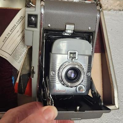 Sale Photo Thumbnail #318: Polaroid 250, The 800 and a really cool model 80