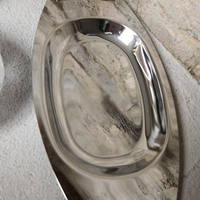 Sale Photo Thumbnail #351: Neat covered cake plate, a.couplempiecea of Anchor Hocking Early American Presscut