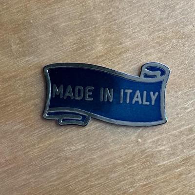 Sale Photo Thumbnail #201: Made by Reuge, in Italy. This piece has fine marquetry inlay in a floral motif, and an internal music box. Includes the original key. Measurement; 12”L x 6.5”W. Pre-auction estimate: $100-$150. [JP]