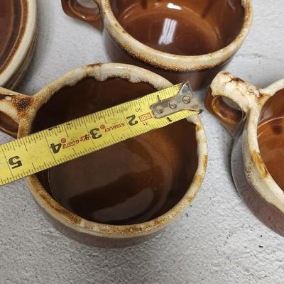 Sale Photo Thumbnail #401: Mixed lot of Hull brown drip glaze and unmarked drip glaze