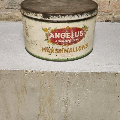 Sale Photo Thumbnail #413: Neat old marshmallow tin - In very used condition but notice the cracker Jacks branding on it as well as the Good Housekeeping Seal :D