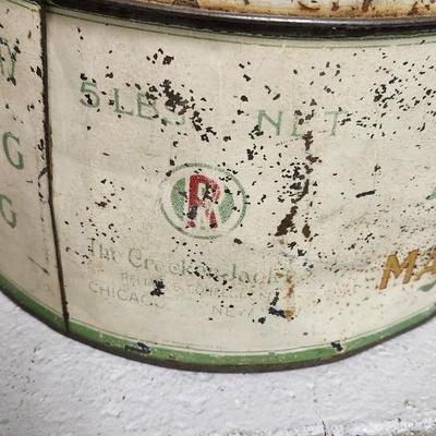 Sale Photo Thumbnail #417: Neat old marshmallow tin - In very used condition but notice the cracker Jacks branding on it as well as the Good Housekeeping Seal :D