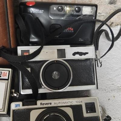 Sale Photo Thumbnail #424: 10 Automatic cameras of many ages