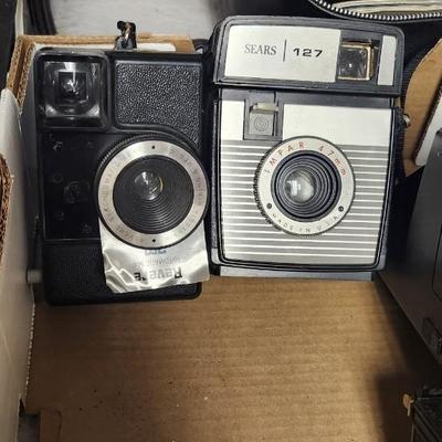 Sale Photo Thumbnail #482: Sears 127, Kodak Instamatic 104, Polaroid Pronto!RF, couple square shooter 2, Swinger