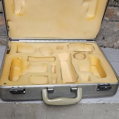 Sale Photo Thumbnail #495: 5 camera Cases, blue soft side, brown leather vintage and 3 metal cases